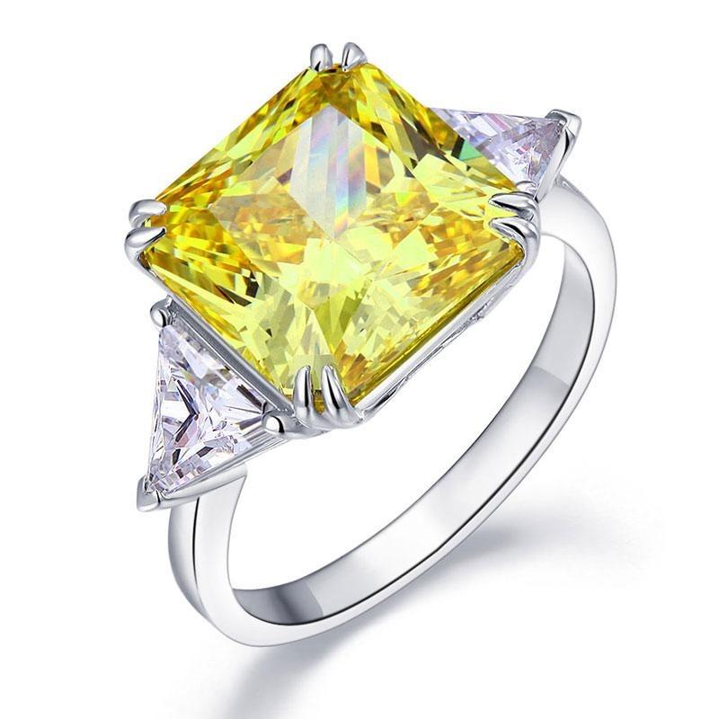 Yellow Canary Triple Diamond Ring